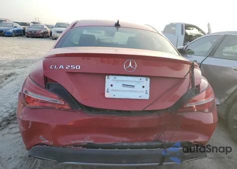 2018 Mercedes-Benz Cla 250 z USA, uszkodzony, nr VIN WDDSJ4EB5JN568424